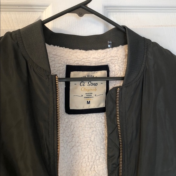 Bomber jacket - Picture 1 of 13